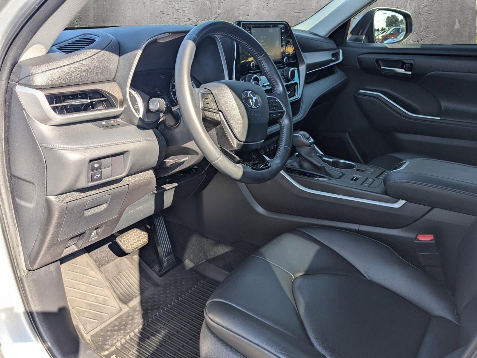 2020 Toyota Highlander Vehicle Photo in ORLANDO, FL 32812-3021