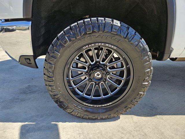 2024 Chevrolet Silverado 2500 HD Vehicle Photo in SELMA, TX 78154-1459