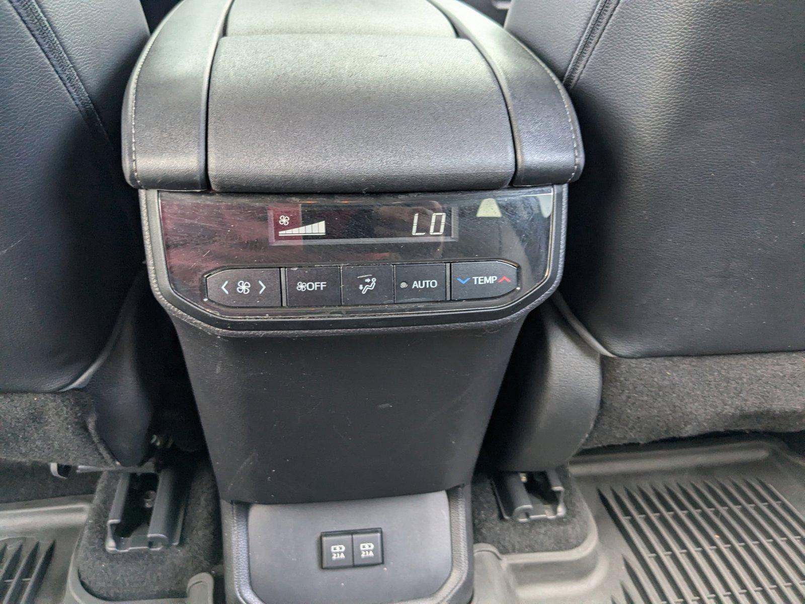 2021 Toyota Highlander Vehicle Photo in Winter Park, FL 32792