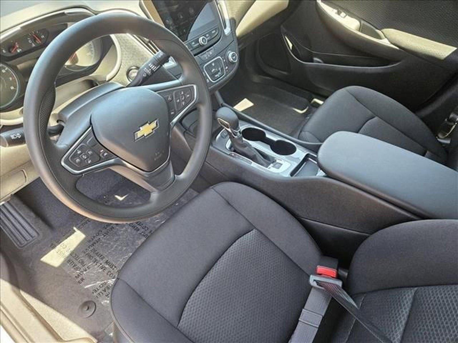 2025 Chevrolet Malibu Vehicle Photo in PEORIA, AZ 85382-3715