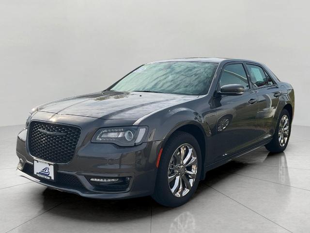 2021 Chrysler 300 Vehicle Photo in Kaukauna, WI 54130