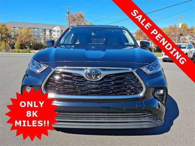 2020 Toyota Highlander Vehicle Photo in Willow Grove, PA 19090