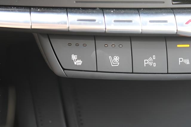 2023 Cadillac XT4 Vehicle Photo in MADISON, WI 53713-3220