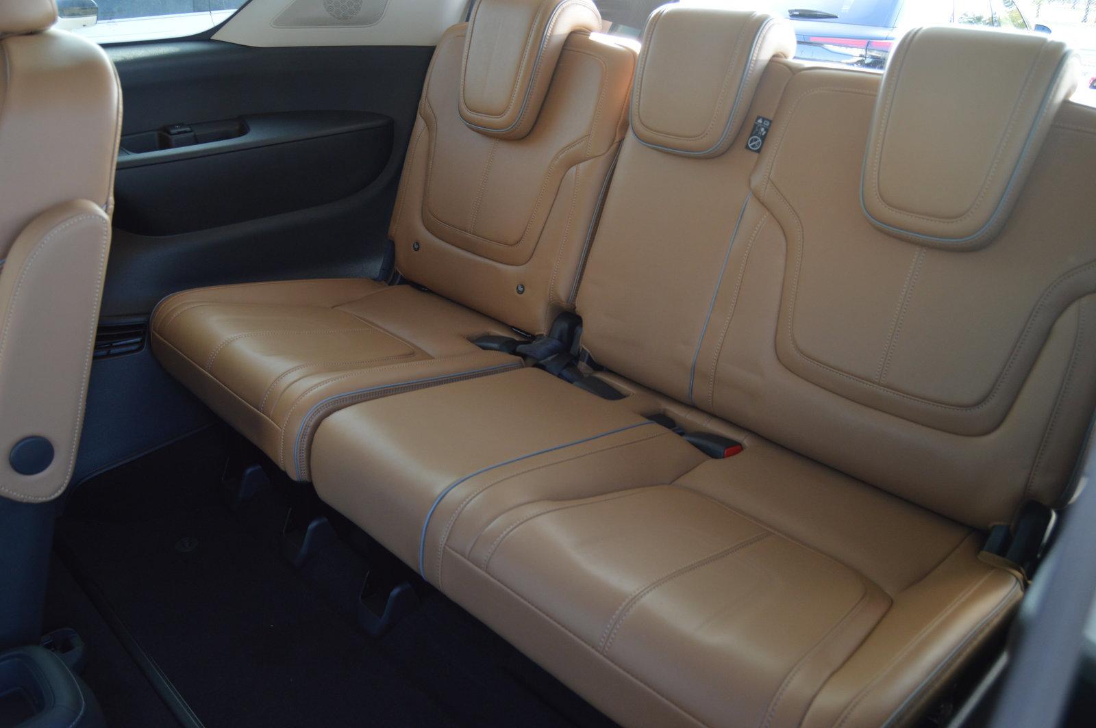 2025 INFINITI QX80 Vehicle Photo in Houston, TX 77090