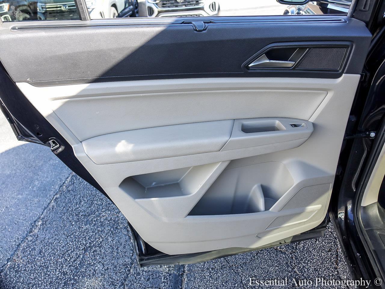 2021 Volkswagen Atlas Vehicle Photo in Saint Charles, IL 60174