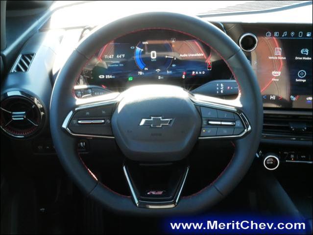 2025 Chevrolet Equinox EV Vehicle Photo in MAPLEWOOD, MN 55119-4794