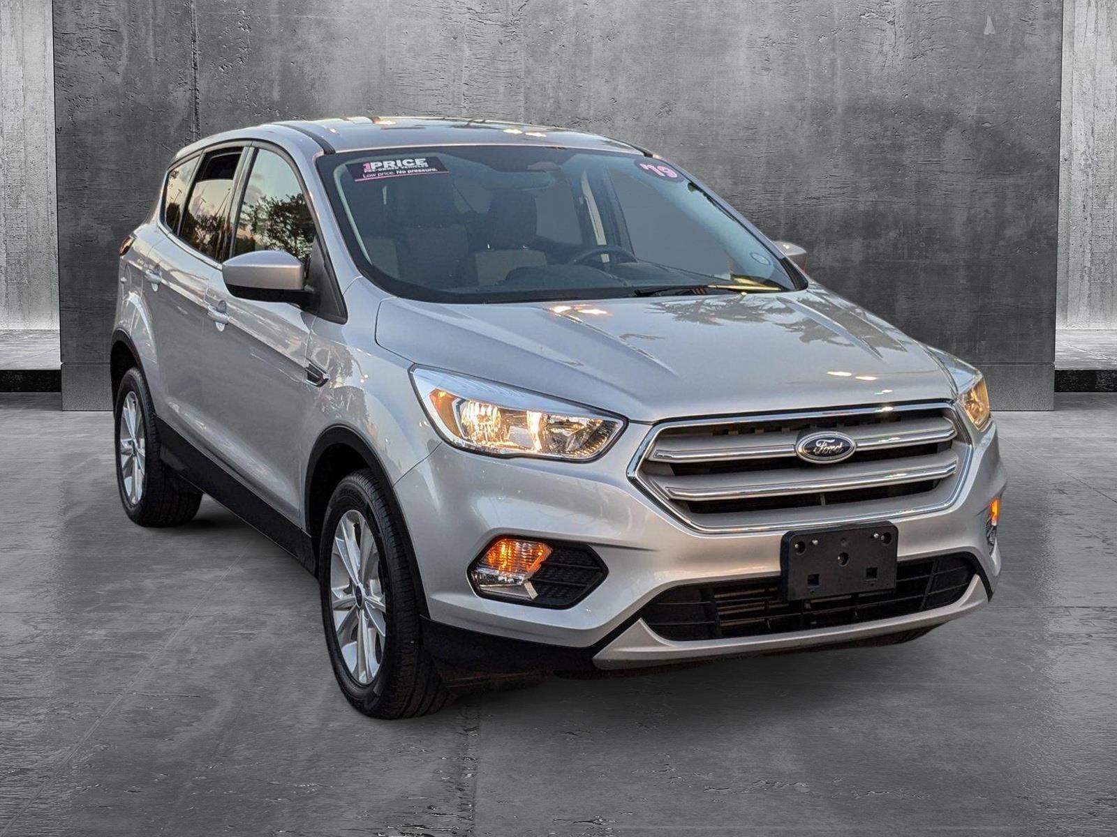 2019 Ford Escape Vehicle Photo in Miami, FL 33015