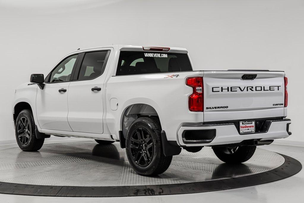 2024 Chevrolet Silverado 1500 Vehicle Photo in AKRON, OH 44320-4088