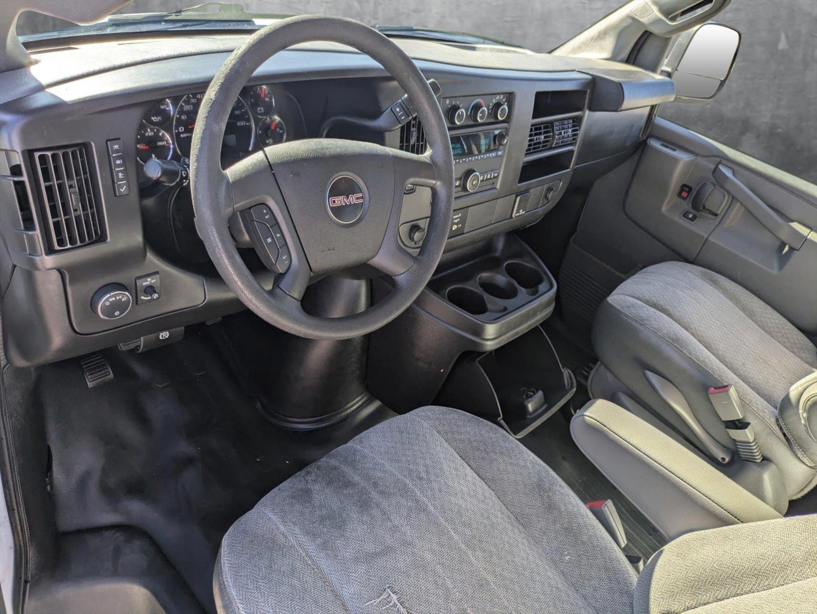 2017 GMC Savana Cargo Van Vehicle Photo in Corpus Christi, TX 78415