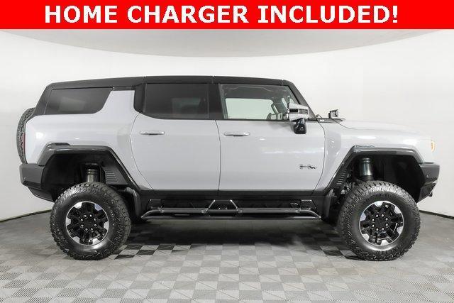 2024 GMC HUMMER EV SUV Vehicle Photo in PUYALLUP, WA 98371-4149