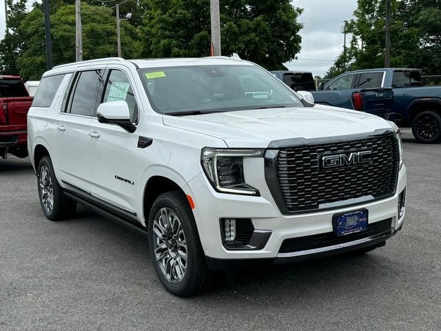 2024 GMC Yukon XL Vehicle Photo in LOWELL, MA 01852-4336