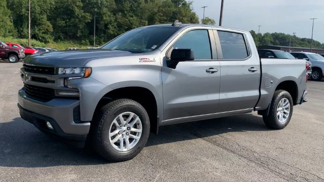 2021 Chevrolet Silverado 1500 Vehicle Photo in MOON TOWNSHIP, PA 15108-2571