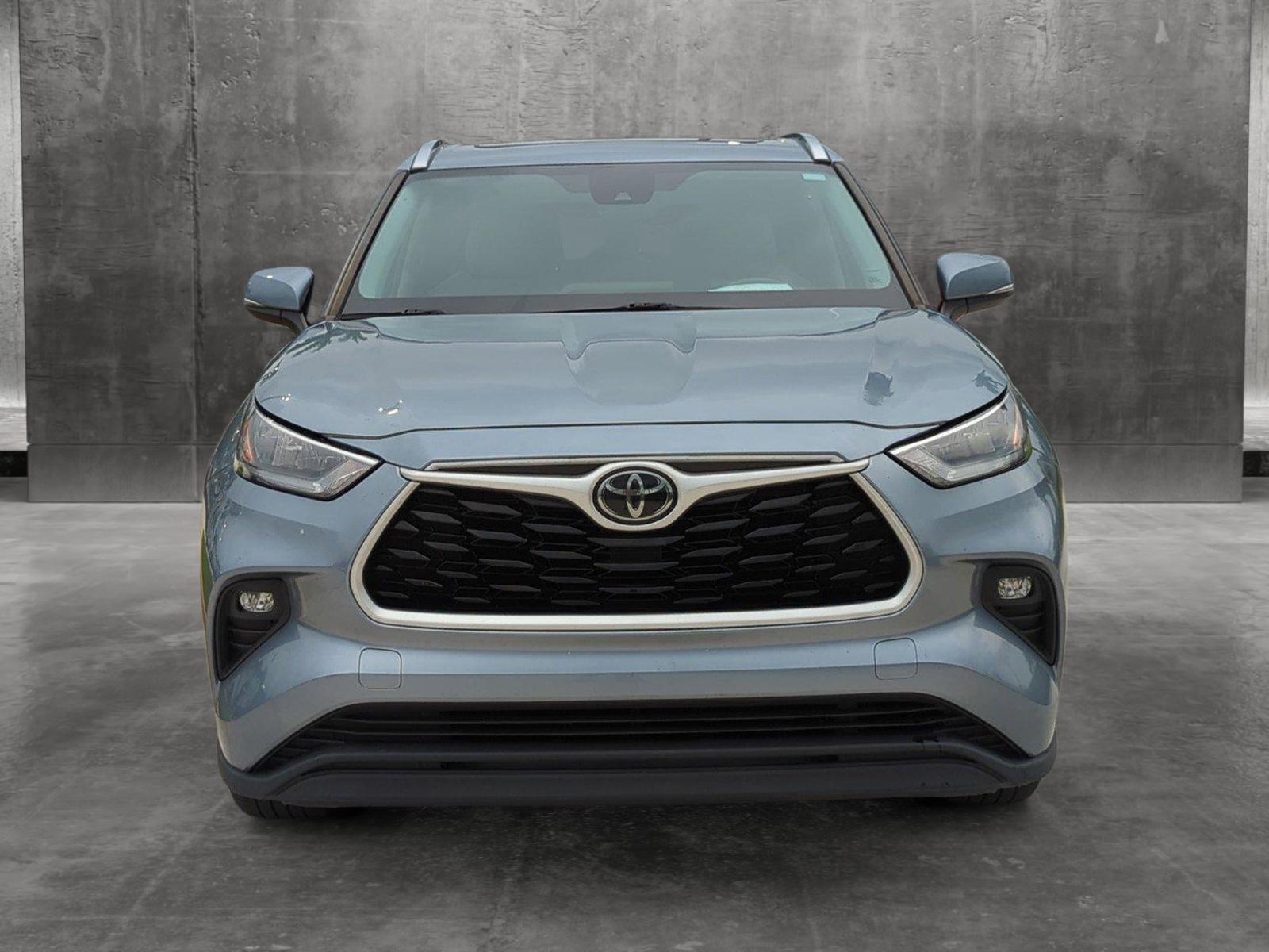 2020 Toyota Highlander Vehicle Photo in Pembroke Pines, FL 33027