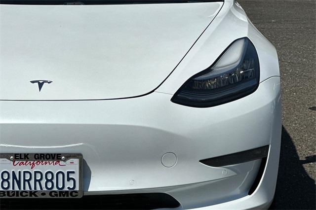 2020 Tesla Model 3 Vehicle Photo in ELK GROVE, CA 95757-8703