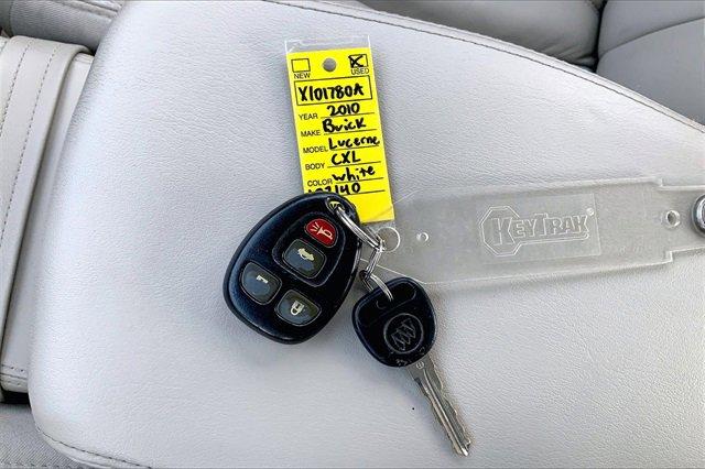 2010 Buick Lucerne Vehicle Photo in KANSAS CITY, MO 64114-4502