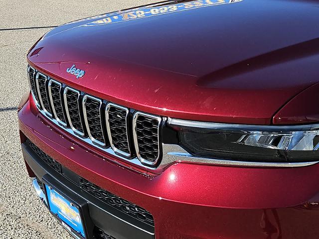 2022 Jeep Grand Cherokee L Vehicle Photo in SAN ANGELO, TX 76903-5798