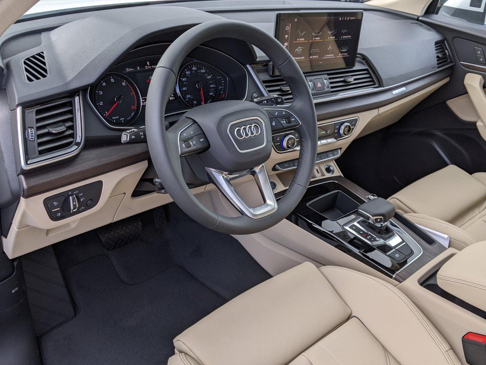 2024 Audi Q5 Vehicle Photo in Cockeysville, MD 21030