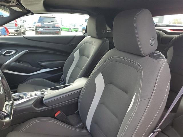 2017 Chevrolet Camaro Vehicle Photo in GRAND BLANC, MI 48439-8139