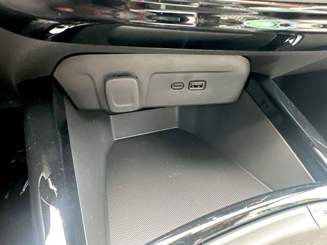 2025 Chevrolet Trax Vehicle Photo in GREELEY, CO 80634-4125