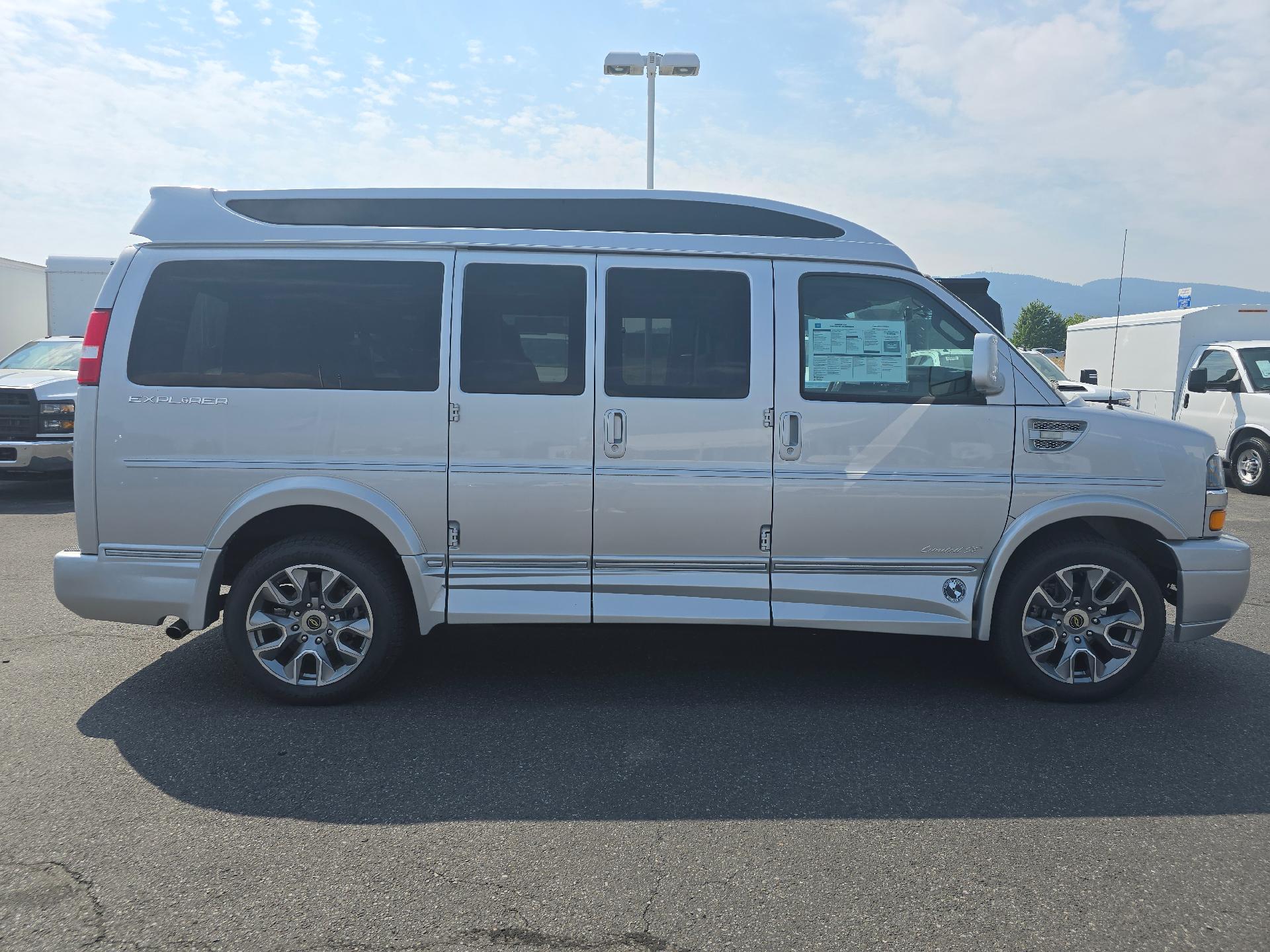 2023 Chevrolet Express Cargo 2500 Vehicle Photo in POST FALLS, ID 83854-5365