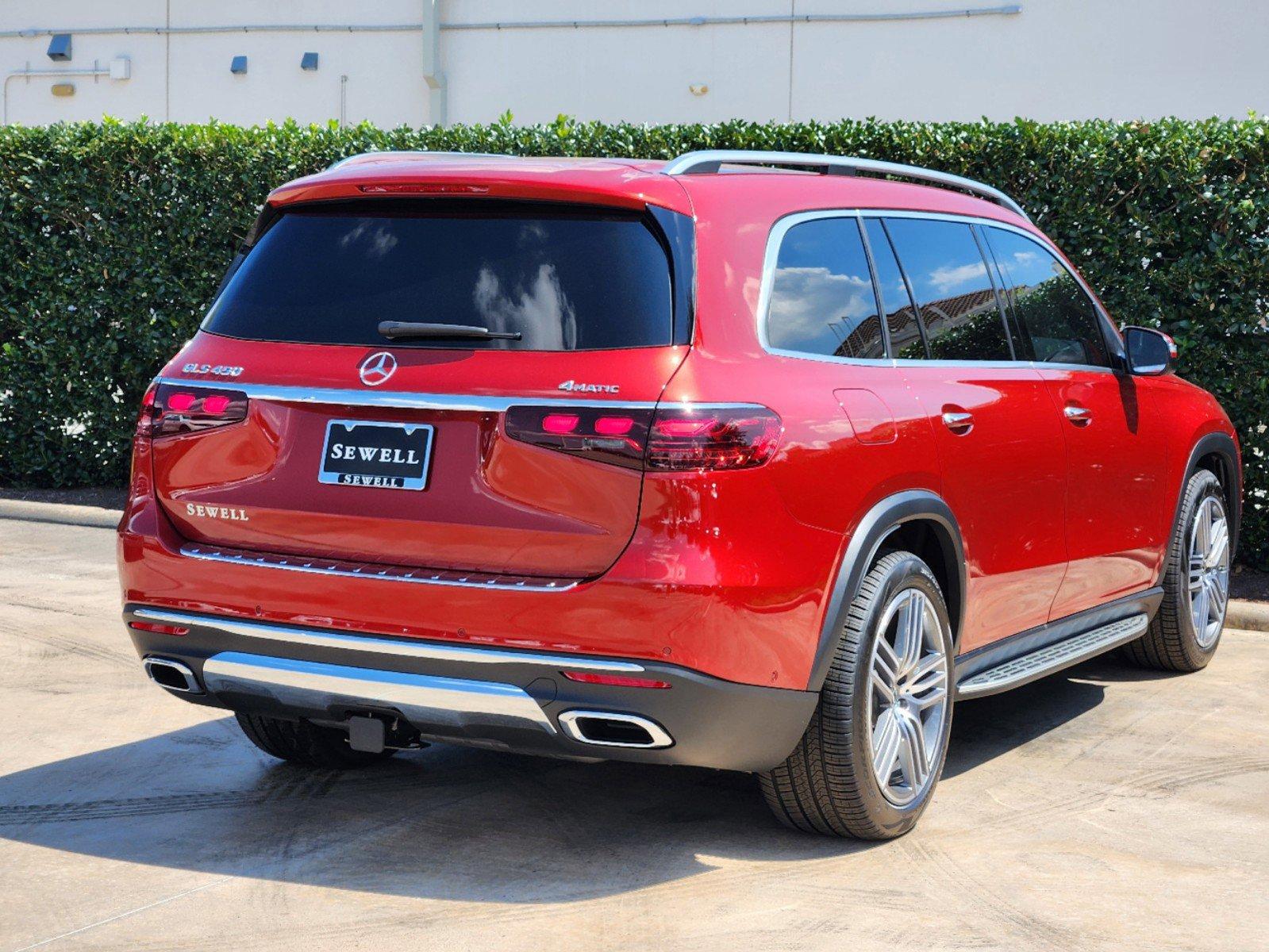 2025 Mercedes-Benz GLS Vehicle Photo in HOUSTON, TX 77079