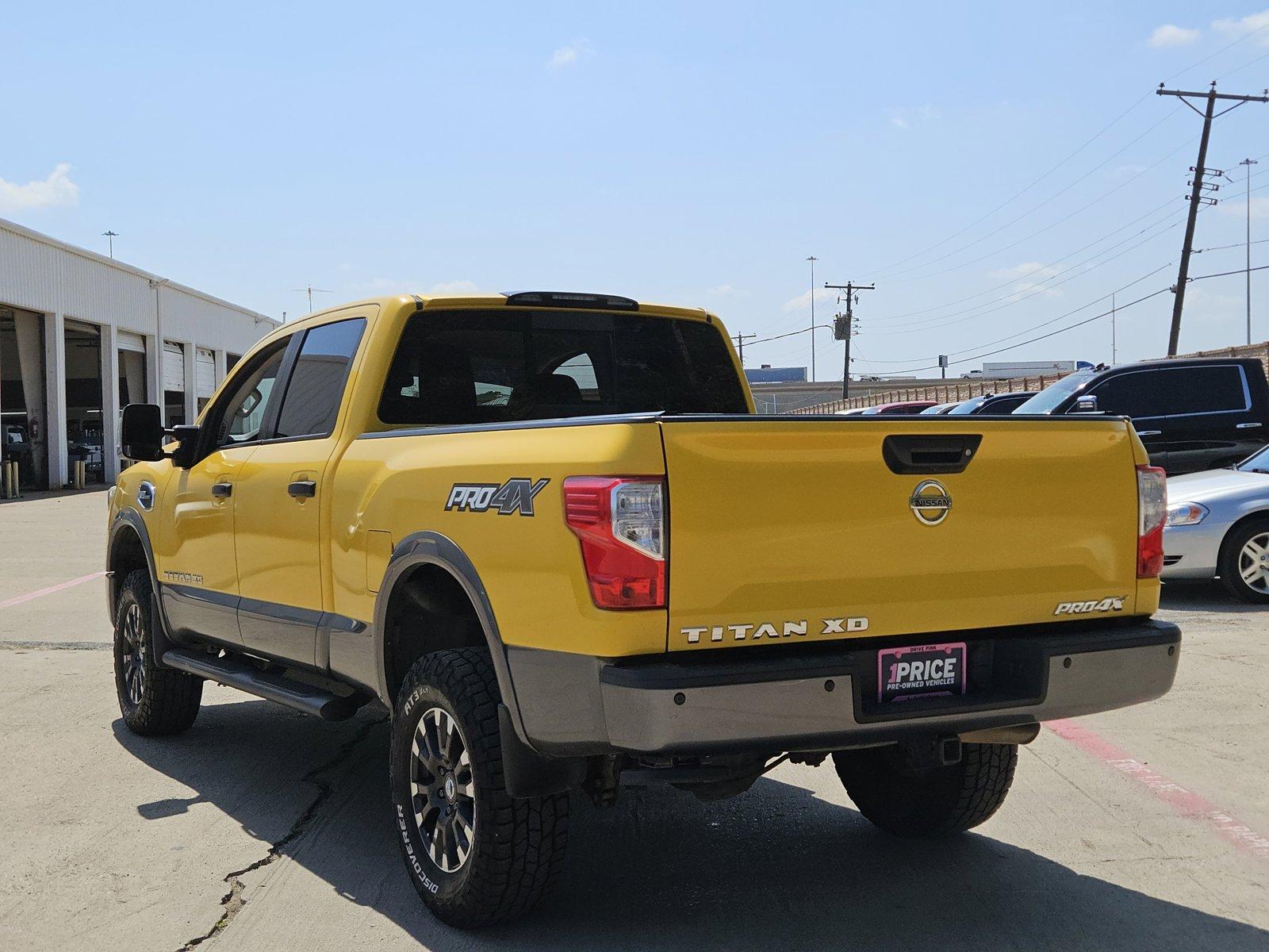 2017 Nissan Titan XD Vehicle Photo in NORTH RICHLAND HILLS, TX 76180-7199