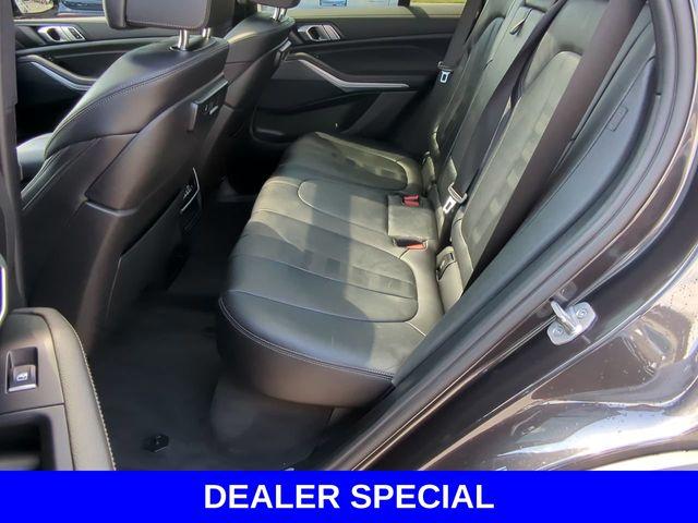 2022 BMW X5 xDrive40i Vehicle Photo in Merrillville, IN 46410-5311