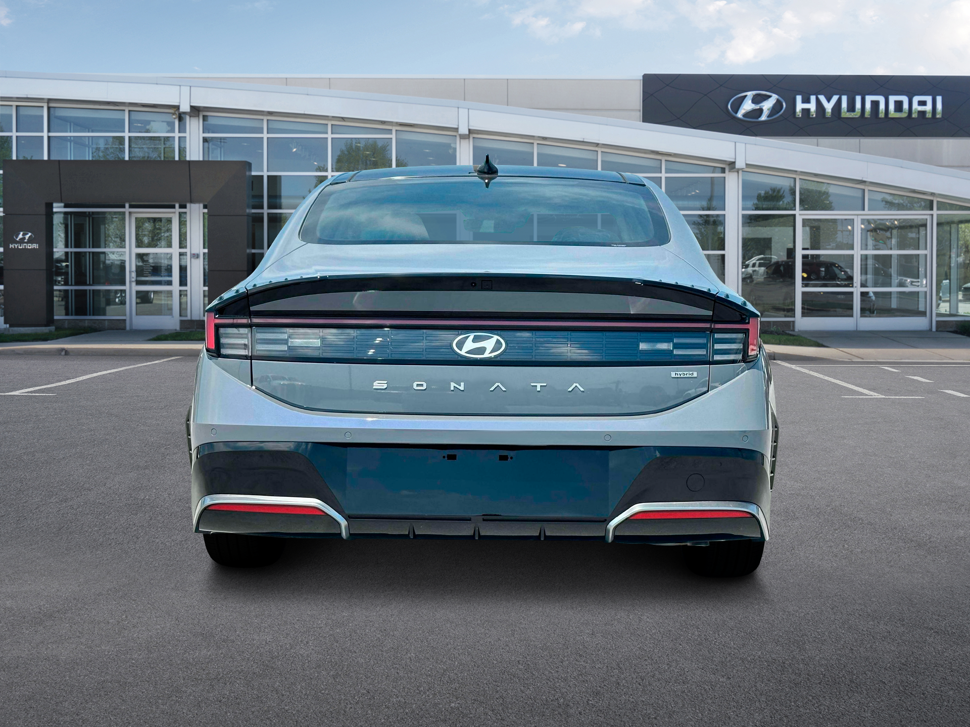 2024 Hyundai SONATA Hybrid Vehicle Photo in Greeley, CO 80634