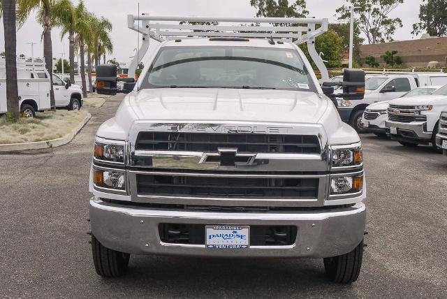 2023 Chevrolet Silverado Chassis Cab Vehicle Photo in VENTURA, CA 93003-8585