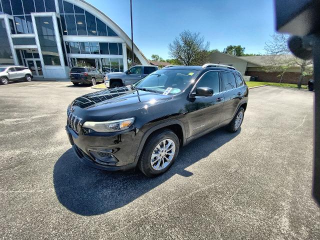 2021 Jeep Cherokee Vehicle Photo in WILLIAMSVILLE, NY 14221-2883