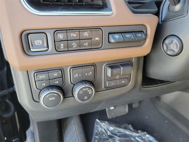 2024 Chevrolet Suburban Vehicle Photo in LAS VEGAS, NV 89118-3267