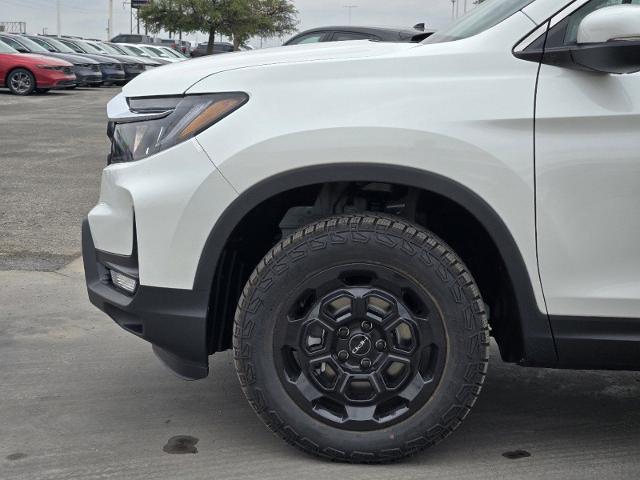 2025 Honda Ridgeline Vehicle Photo in LAWTON, OK 73505