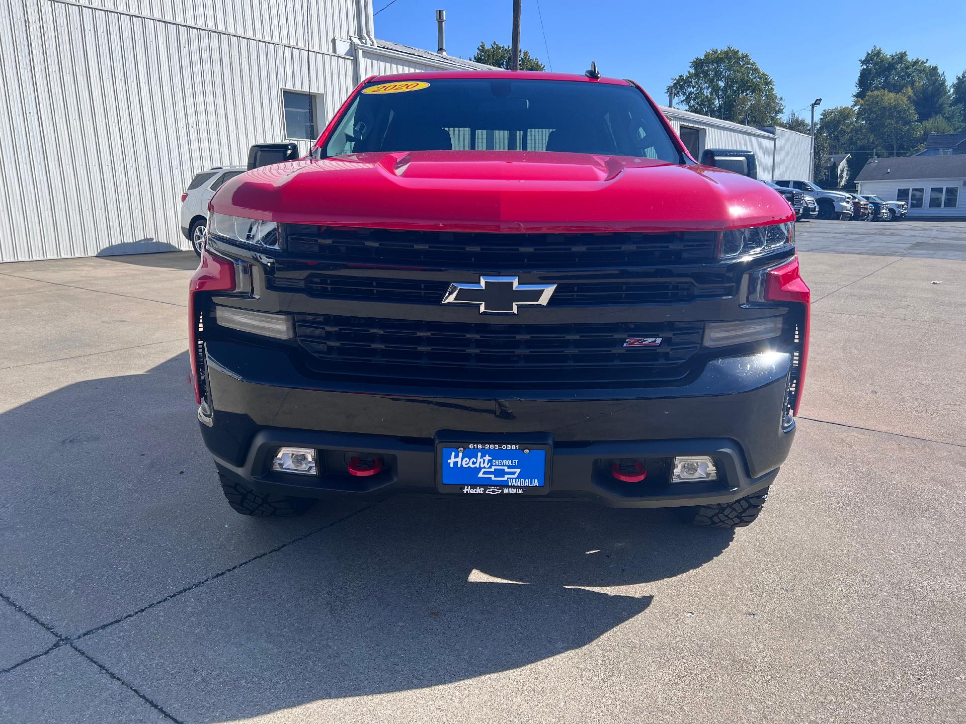 Used 2020 Chevrolet Silverado 1500 LT Trail Boss with VIN 3GCPYFED4LG330827 for sale in Vandalia, IL