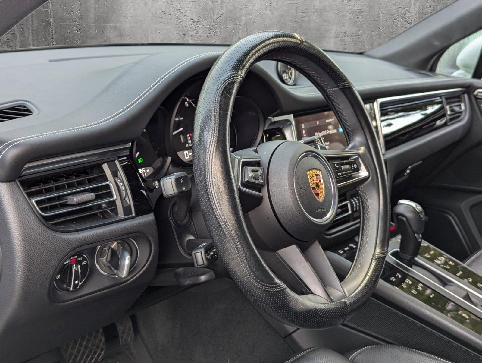 2022 Porsche Macan Vehicle Photo in Pembroke Pines , FL 33027