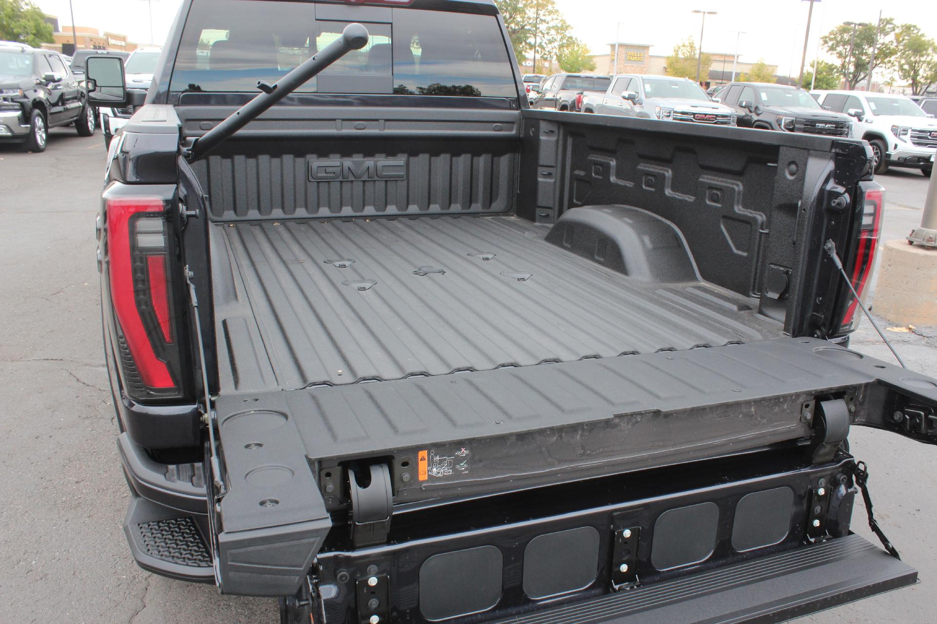 2025 GMC Sierra 3500 HD Vehicle Photo in AURORA, CO 80012-4011