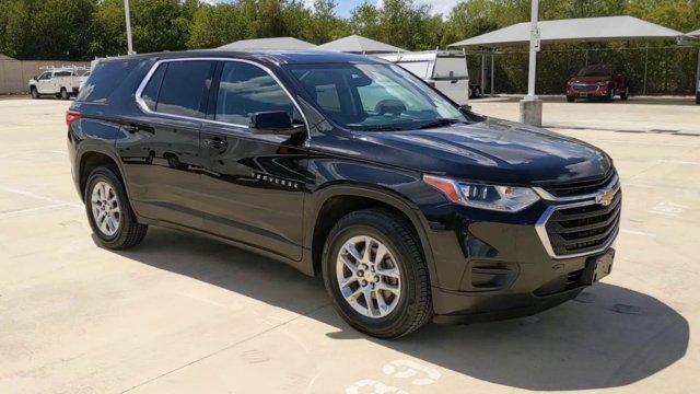 Used 2018 Chevrolet Traverse LS with VIN 1GNERFKW8JJ120969 for sale in Selma, TX