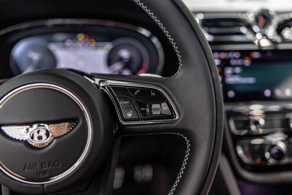 2022 Bentley Bentayga Vehicle Photo in Saint Charles, IL 60174