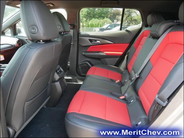 2024 Chevrolet Equinox EV Vehicle Photo in MAPLEWOOD, MN 55119-4794