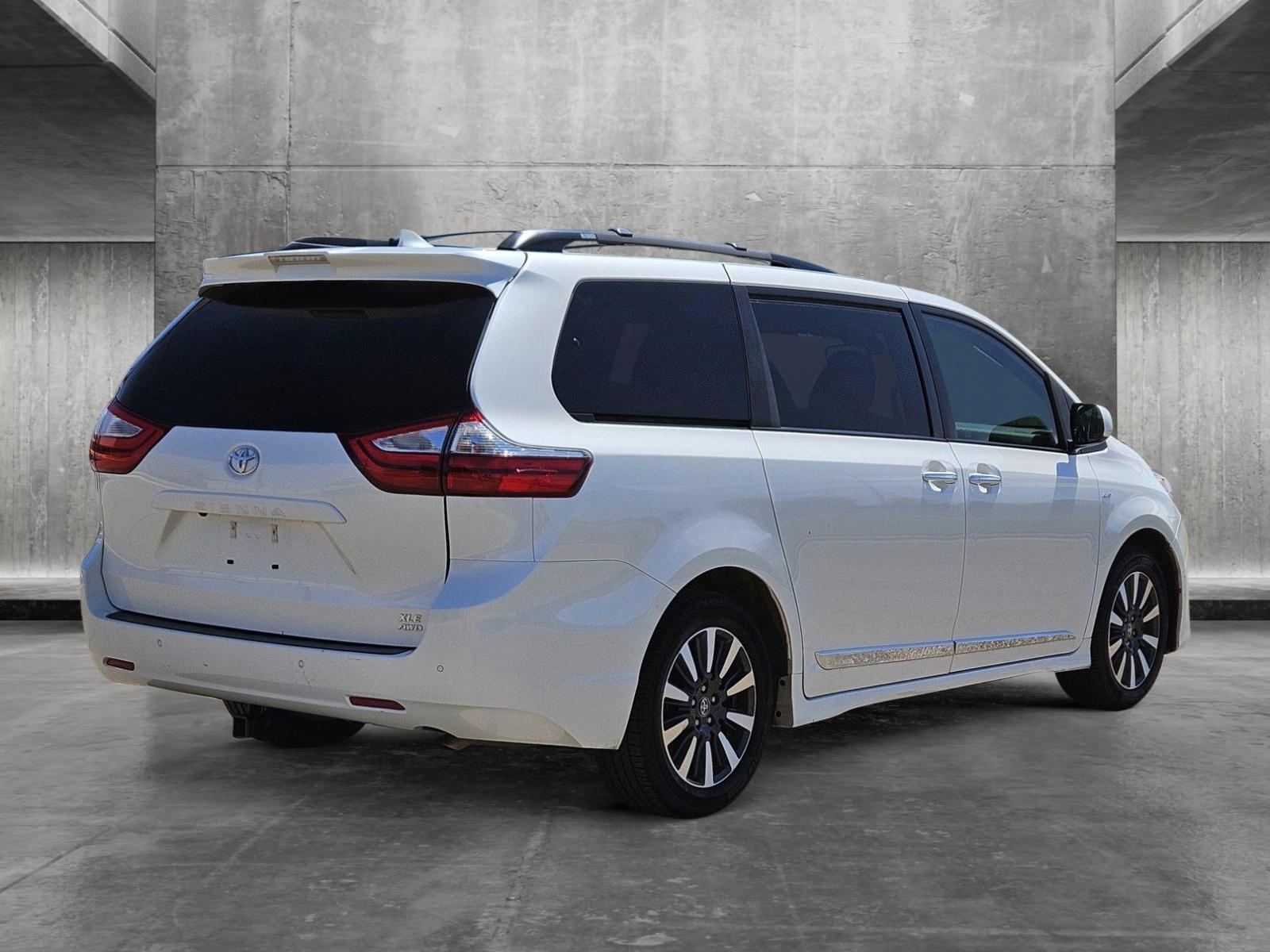 2019 Toyota Sienna Vehicle Photo in AMARILLO, TX 79106-1809