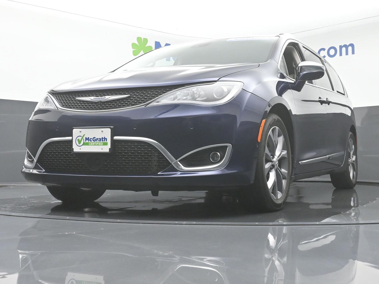 2018 Chrysler Pacifica Vehicle Photo in Cedar Rapids, IA 52402