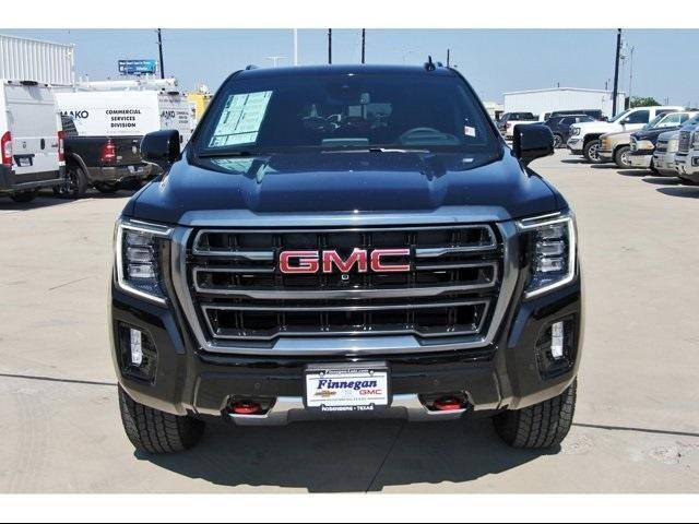 2024 GMC Yukon XL Vehicle Photo in ROSENBERG, TX 77471-5675