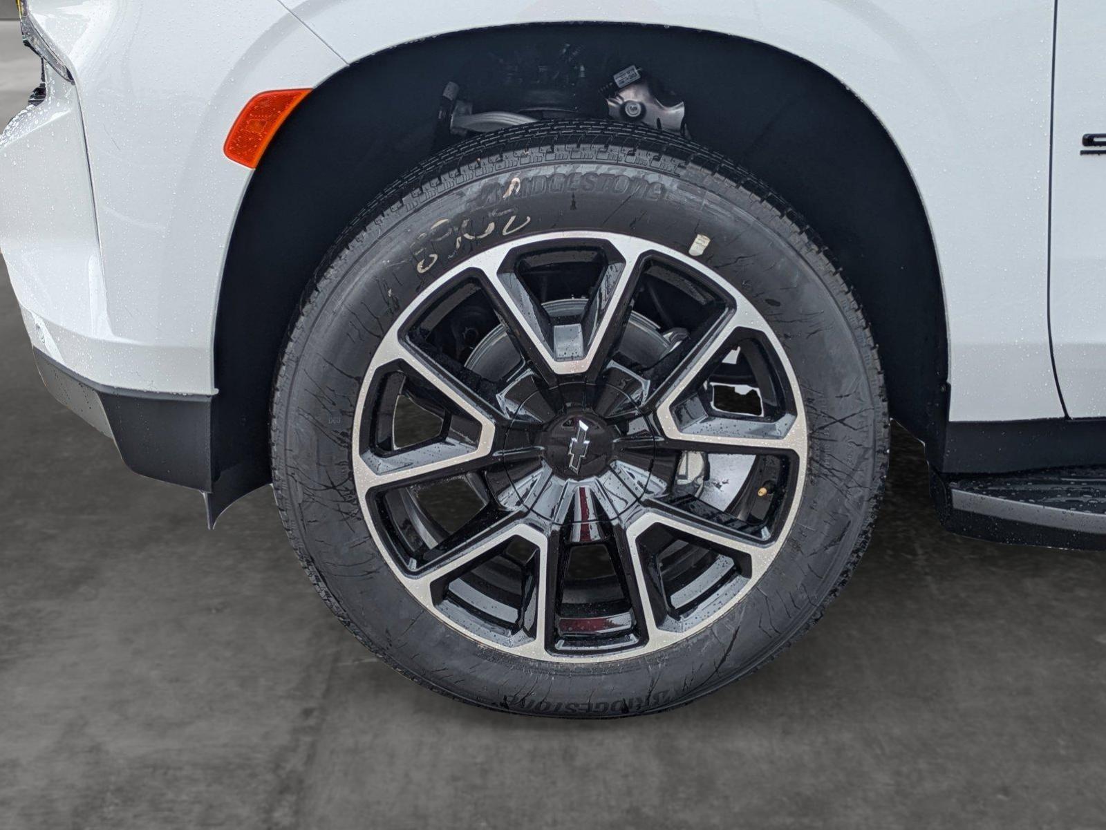 2024 Chevrolet Suburban Vehicle Photo in CORPUS CHRISTI, TX 78416-1100