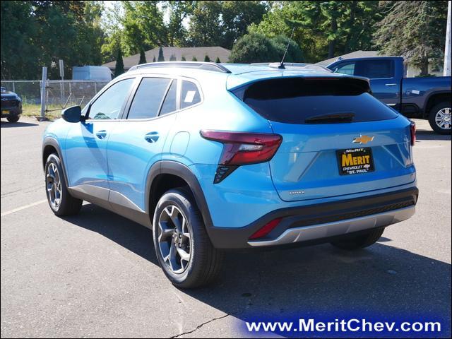 2025 Chevrolet Trax Vehicle Photo in MAPLEWOOD, MN 55119-4794