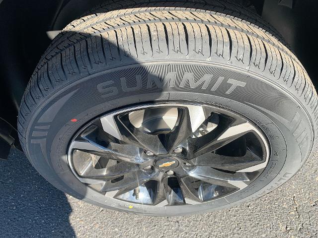 2022 Chevrolet Trailblazer Vehicle Photo in MOON TOWNSHIP, PA 15108-2571