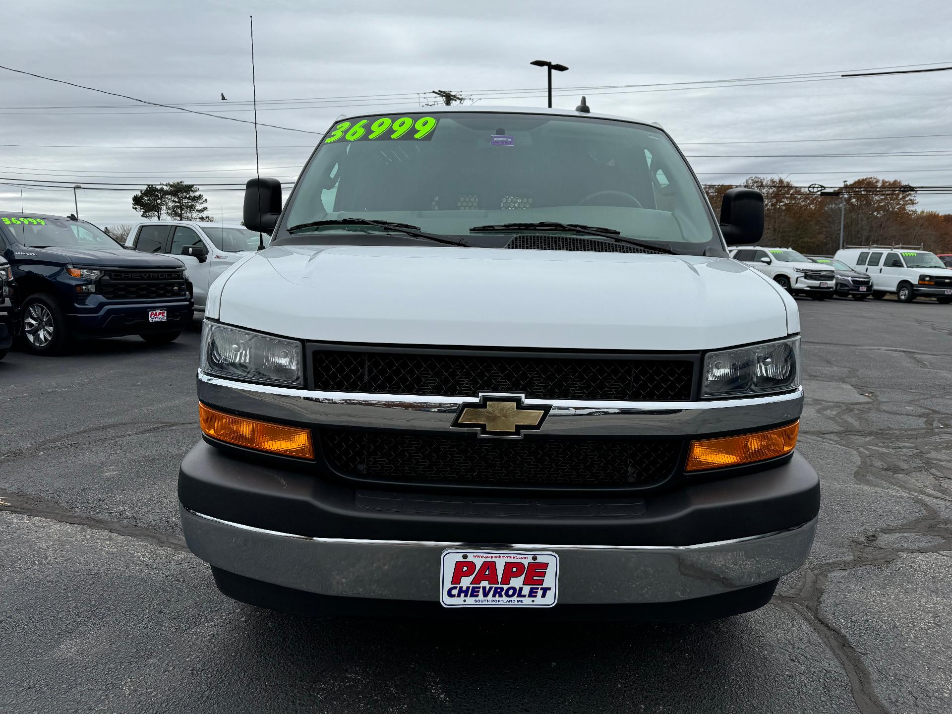 2022 Chevrolet Express Cargo 2500 Vehicle Photo in SOUTH PORTLAND, ME 04106-1997