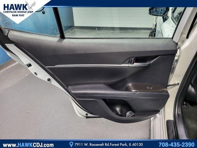 2022 Toyota Camry Vehicle Photo in Saint Charles, IL 60174