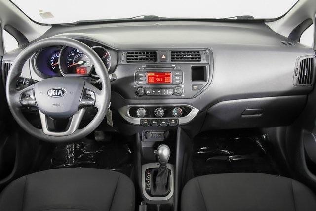 2014 Kia Rio 5-door Vehicle Photo in Puyallup, WA 98371