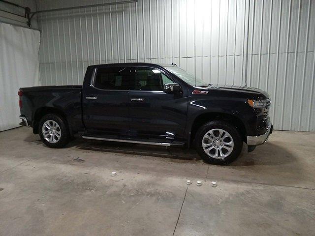 2024 Chevrolet Silverado 1500 Vehicle Photo in BARABOO, WI 53913-9382