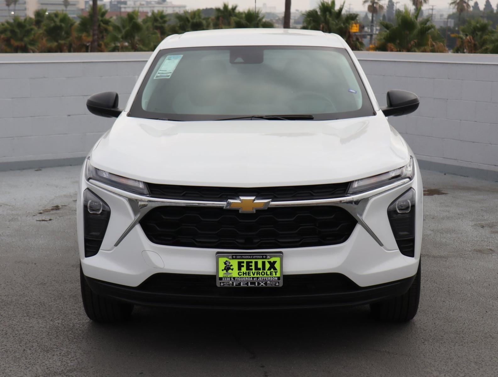 2024 Chevrolet Trax Vehicle Photo in LOS ANGELES, CA 90007-3794