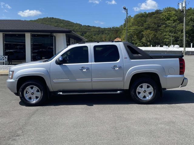 Used 2011 Chevrolet Avalanche LT with VIN 3GNMCFE08BG122132 for sale in Anniston, AL